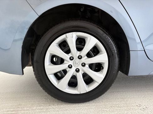 Used 2024 Toyota Corolla LE FWD image 19