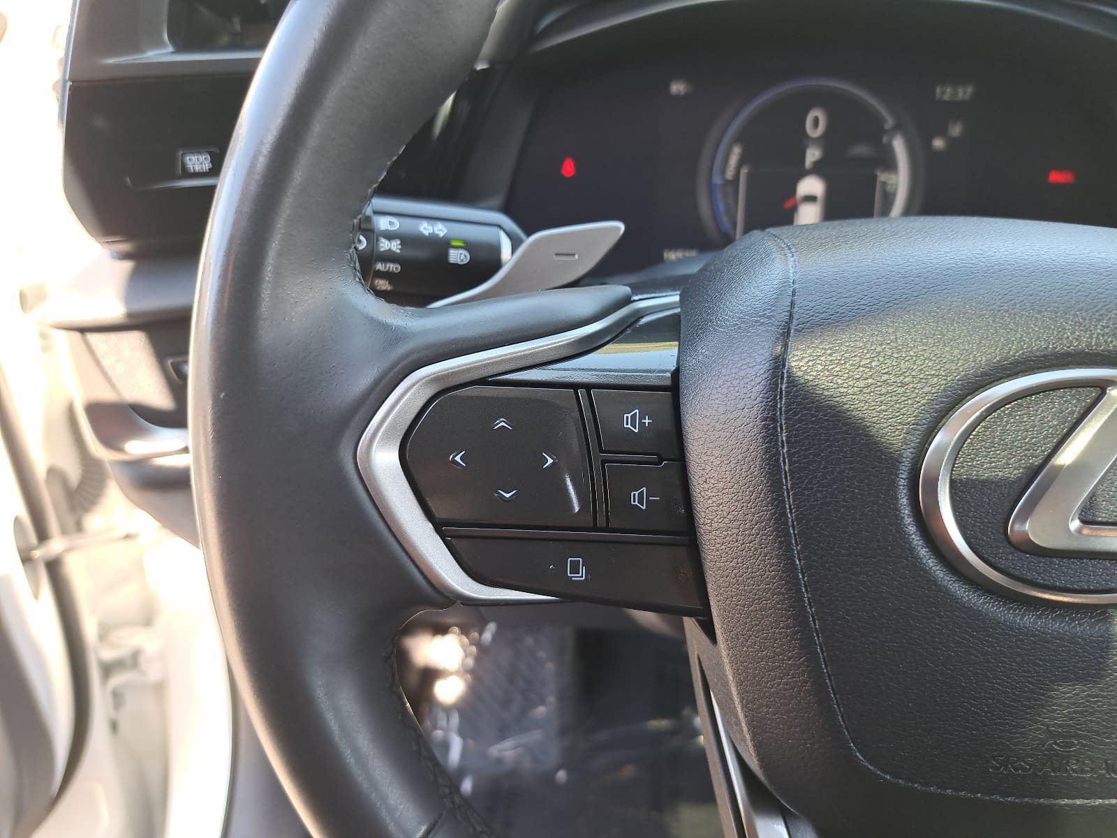 Used 2023 Lexus RZ 450e Premium w/ Technology Package AWD/4WD image 19