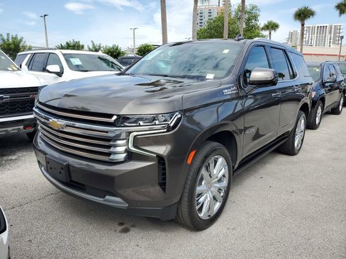Used 2021 Chevrolet Tahoe High Country w/ Premium Package image 2