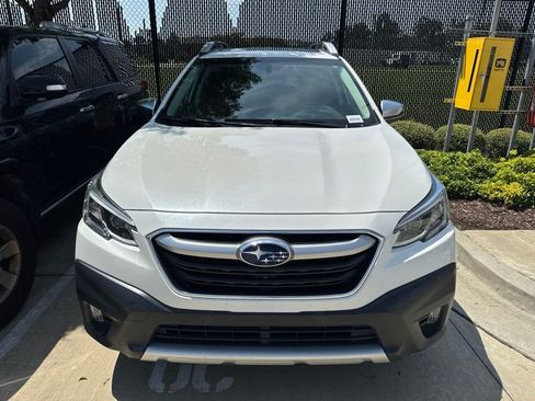 Used 2020 Subaru Outback Touring XT AWD/4WD image 3