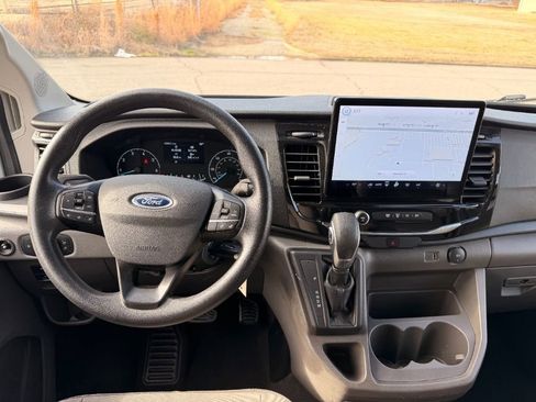 Used 2024 Ford Transit 350 XLT image 12