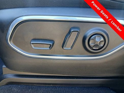 Used 2023 Jeep Wagoneer Series III w/ Premium Group I image 17