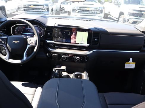 New 2026 Chevrolet Silverado 1500 LTZ w/ LTZ Premium Package AWD/4WD image 21
