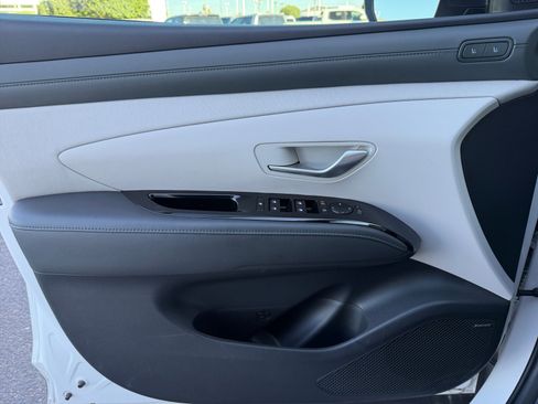 Used 2025 Hyundai Tucson Limited AWD/4WD image 13