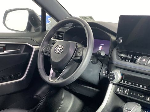 Used 2023 Toyota RAV4 XSE AWD/4WD image 10