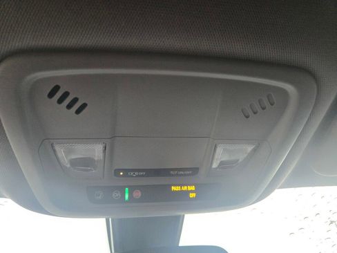 Used 2019 Chevrolet Malibu LT image 19