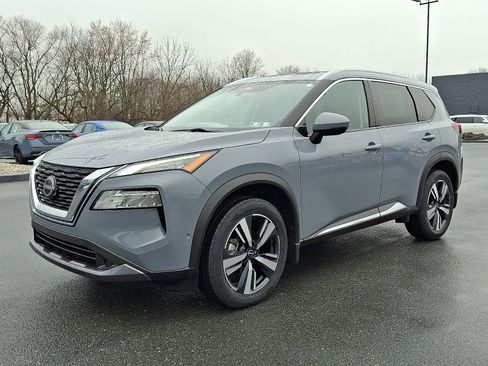 Certified 2023 Nissan Rogue SL w/ SL Premium Package image 3