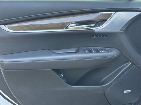 New 2025 Cadillac XT6 Sport w/ Platinum Package image 16