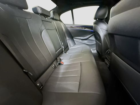 Used 2023 BMW 540i 540i w/ M Sport Package image 25