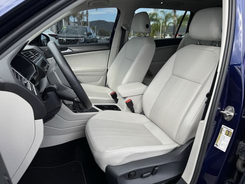 Certified 2023 Volkswagen Tiguan SE FWD image 15