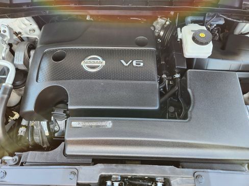 Used 2024 Nissan Murano SV w/ SV Midnight Edition Package AWD/4WD image 9