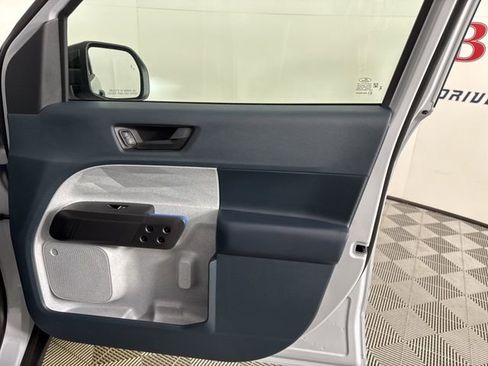 New 2025 Ford Maverick XLT w/ XLT Luxury Package image 23