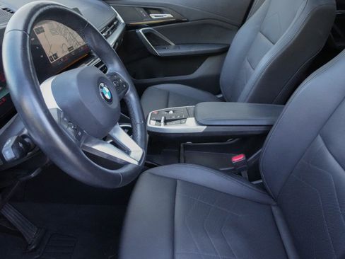Used 2023 BMW X1 xDrive28i w/ Convenience Package AWD/4WD image 9