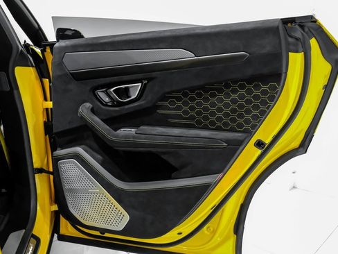 Used 2024 Lamborghini Urus Performante image 53