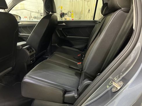 Used 2023 Volkswagen Tiguan SE FWD image 22
