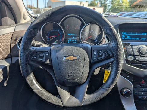 Used 2015 Chevrolet Cruze LT image 15