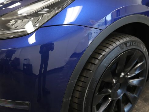 Used 2023 Tesla Model Y Long Range AWD/4WD image 22