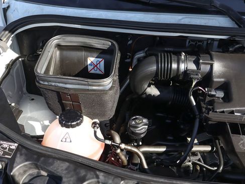 Used 2019 Mercedes-Benz Sprinter 2500 image 13