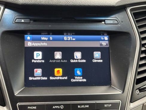 Used 2017 Hyundai Santa Fe SE FWD image 23