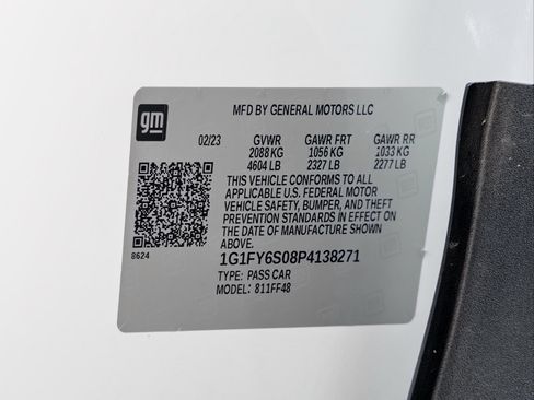 Used 2023 Chevrolet Bolt EUV LT w/ Convenience Package FWD image 26