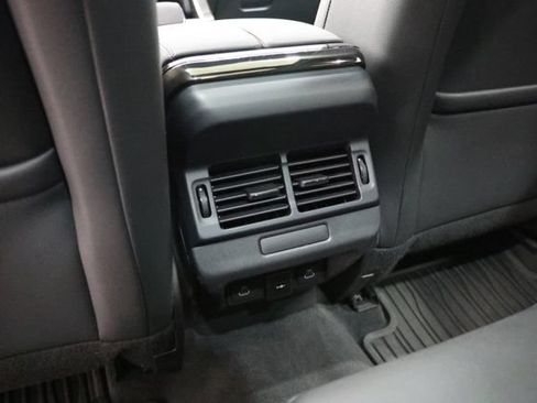 Used 2024 Land Rover Range Rover Evoque Dynamic SE AWD/4WD image 31