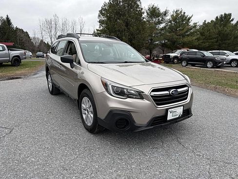 Used 2019 Subaru Outback 2.5i AWD/4WD image 7