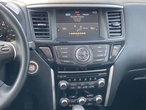 Used 2020 Nissan Pathfinder S image 8