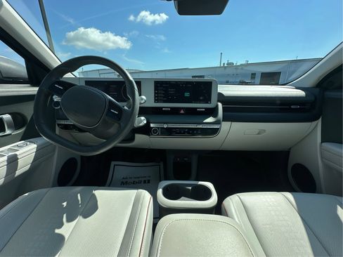 Certified 2022 Hyundai Ioniq 5 SEL w/ Cargo Package RWD image 26