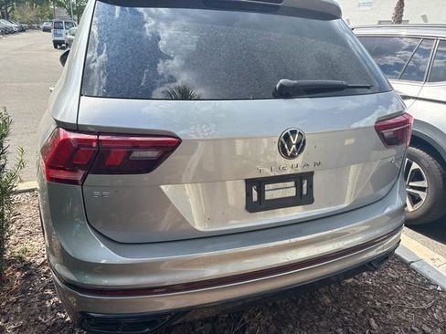 Used 2023 Volkswagen Tiguan SE R-Line image 7