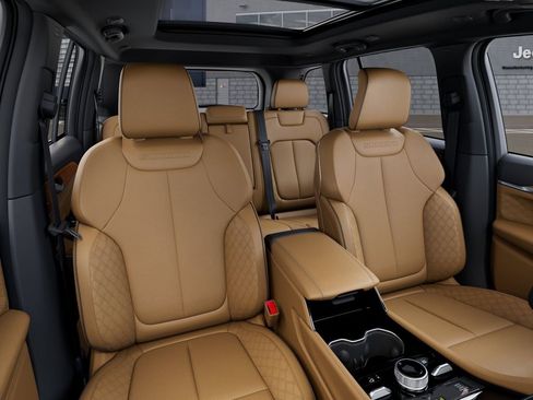 New 2026 Jeep Grand Cherokee Summit AWD/4WD image 16