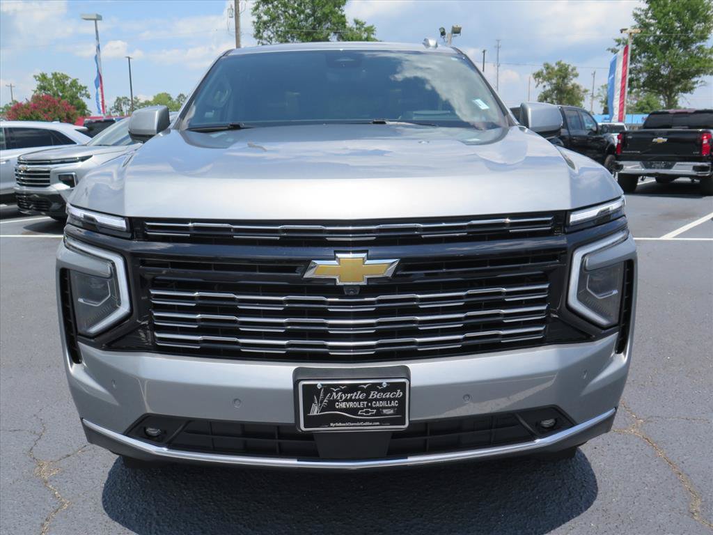 Used 2025 Chevrolet Tahoe High Country AWD/4WD image 9