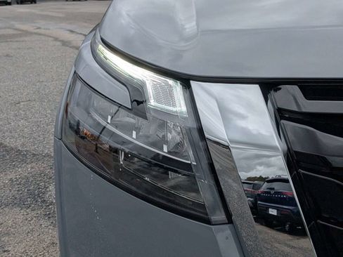 New 2025 Nissan Pathfinder Platinum w/ Cargo Package image 10