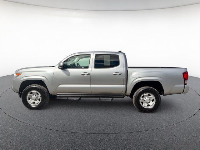 Used 2022 Toyota Tacoma SR AWD/4WD image 3