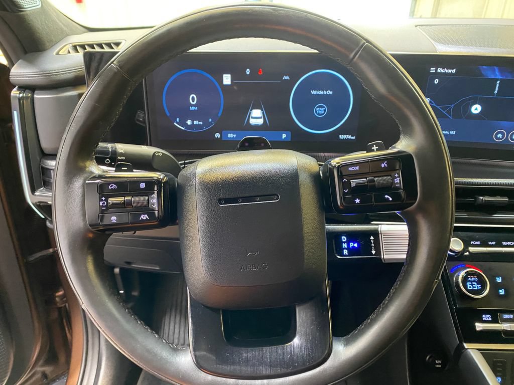 Used 2025 Hyundai Santa Fe Calligraphy AWD/4WD image 36