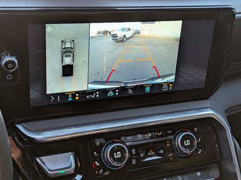 Used 2023 GMC Sierra 1500 Denali AWD/4WD image 24