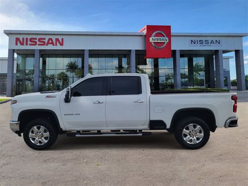 Used 2024 Chevrolet Silverado 2500 LTZ w/ LTZ Premium Package image 7