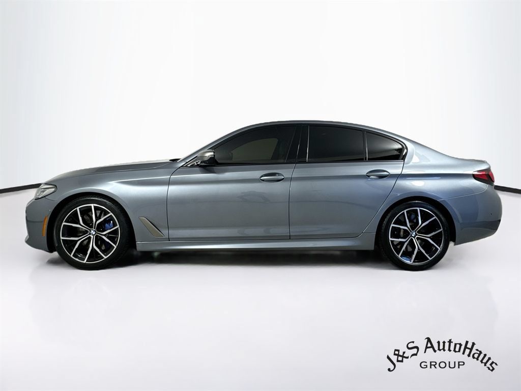 Used 2022 BMW M550i xDrive w/ Executive Package AWD/4WD image 4
