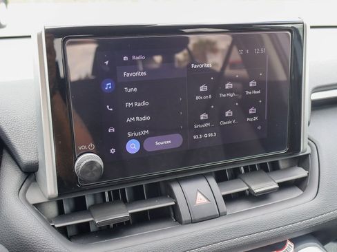 Used 2025 Toyota RAV4 XLE FWD image 5