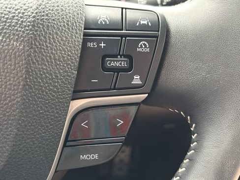 Used 2025 Toyota Camry SE w/ Convenience Package FWD image 25