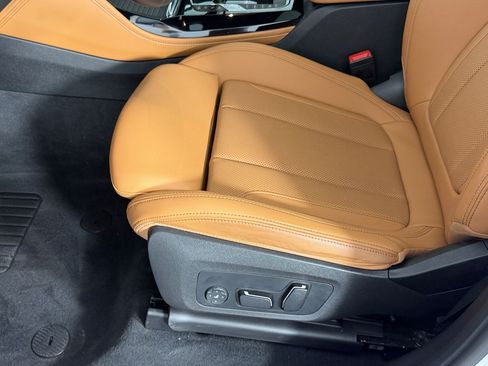 Used 2024 BMW X4 xDrive30i w/ Premium Package AWD/4WD image 14