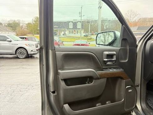 Used 2018 GMC Sierra 1500 Denali w/ Denali Ultimate Package image 43