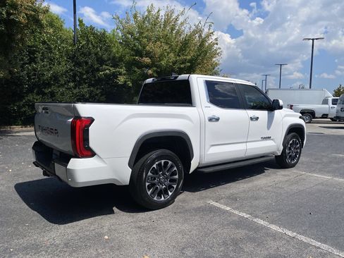 Used 2025 Toyota Tundra Limited AWD/4WD image 9