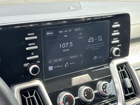 Used 2021 Kia Sorento LX FWD image 12