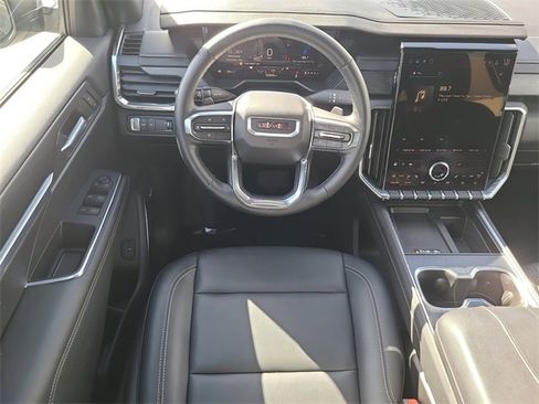 Used 2024 GMC Acadia Elevation image 19