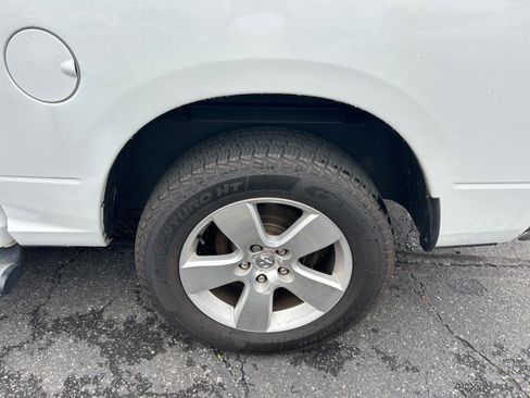 Used 2012 RAM 1500 Big Horn w/ Remote Start & Security Group AWD/4WD image 10