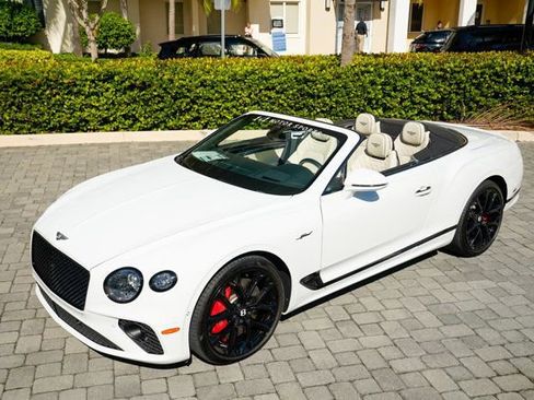 Used 2024 Bentley Continental GT Speed image 10