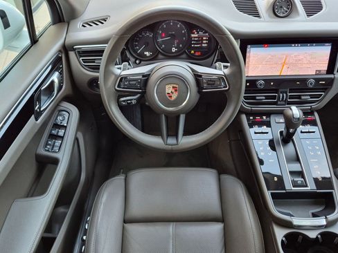 New 2025 Porsche Macan AWD/4WD image 15