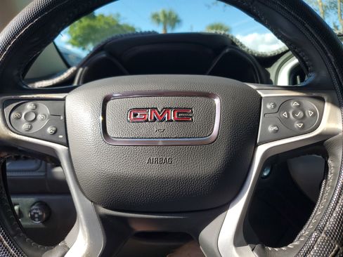 Used 2022 GMC Canyon Elevation w/ Elevation Premium Package image 9