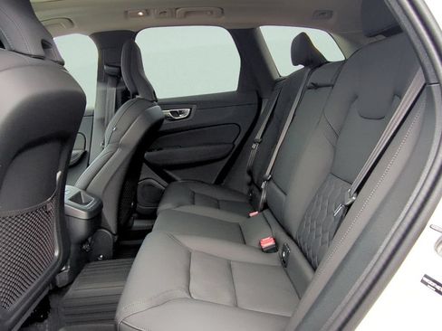 New 2026 Volvo XC60 B5 Plus w/ Climate Package AWD/4WD image 12
