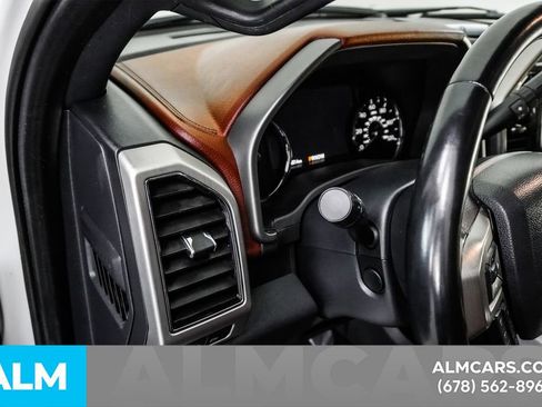 Used 2022 Ford F450 Platinum w/ FX4 Off-Road Package image 33